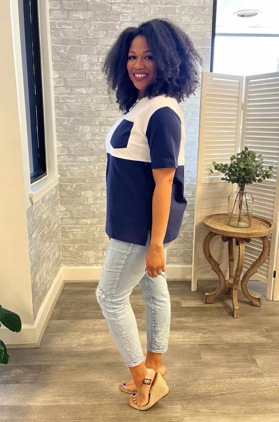 Nursing Pocket T-Shirt - Hidden Zipper - Navy/White POCKET