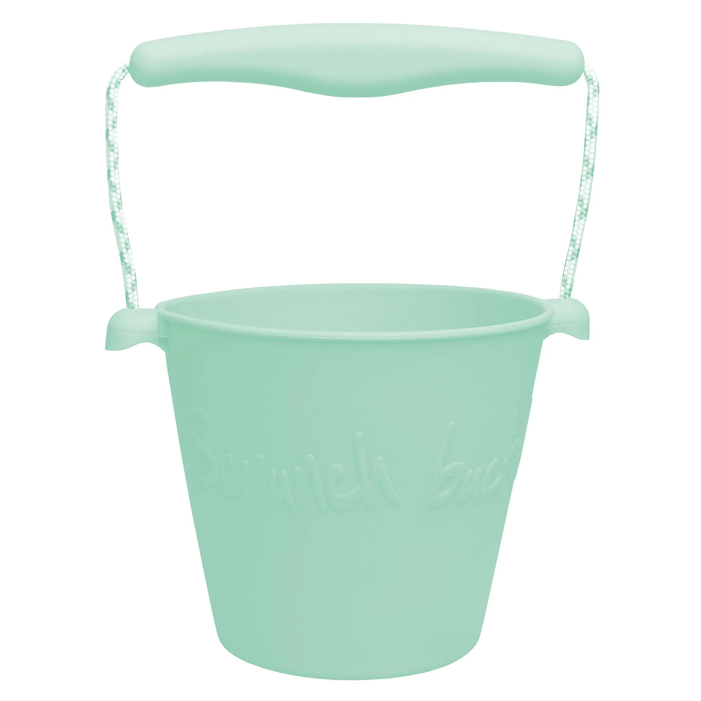 Scrunch beach set with watering can