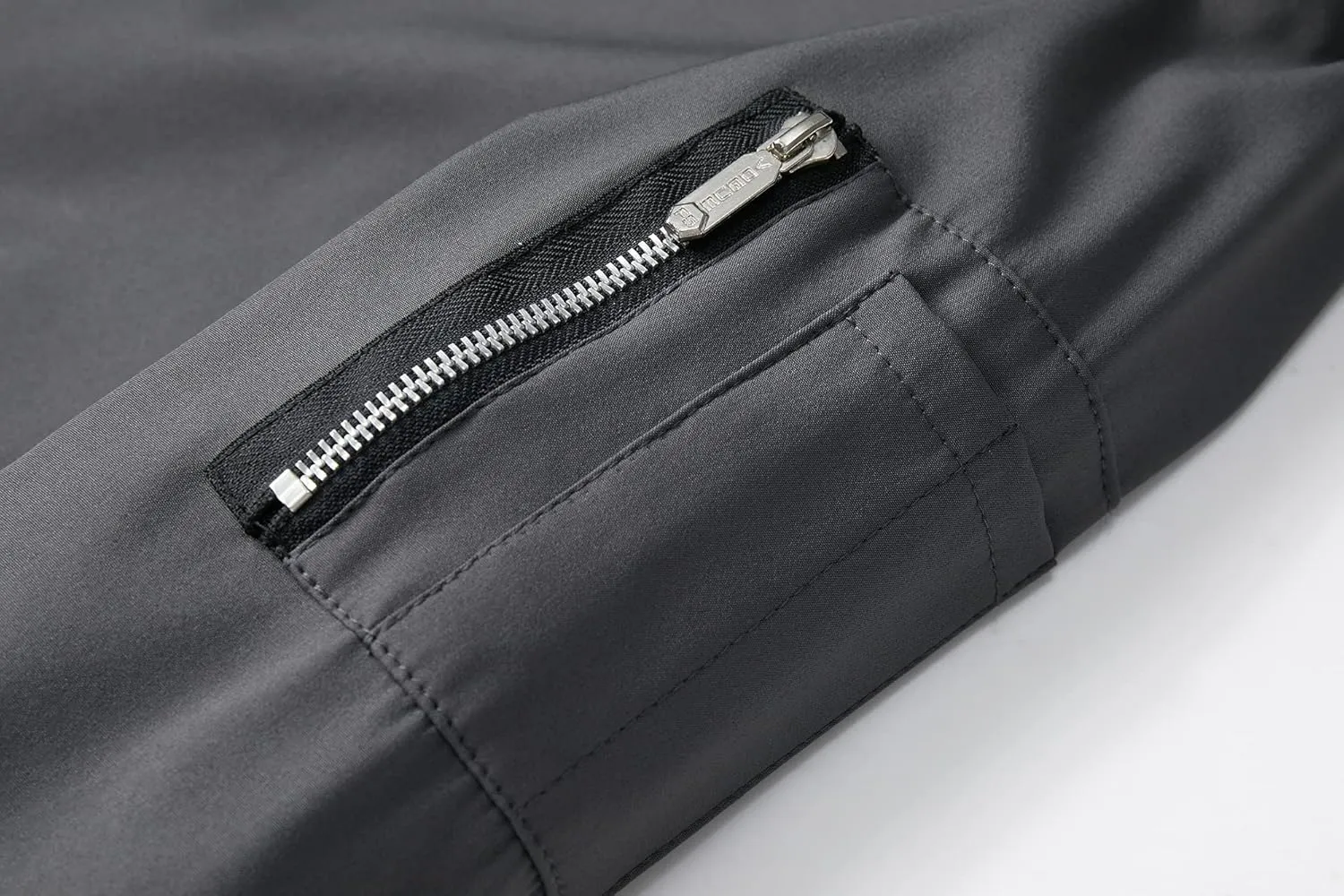 URBANFIND Men's Slim Fit Lightweight Sportswear Jacket Casual Bomber Jacket