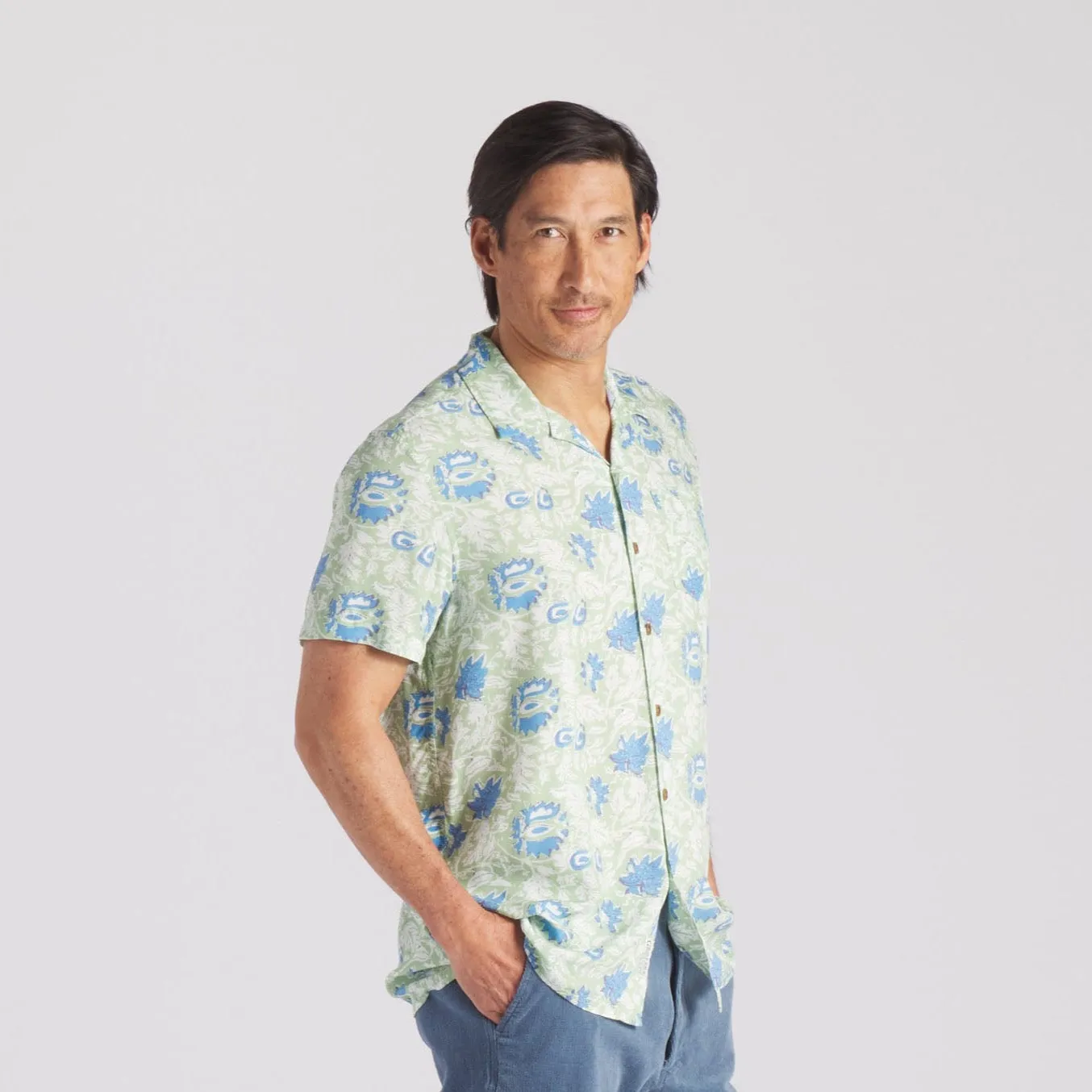 Vintage Hawaiian Camp Collar Shirt - Batik Print
